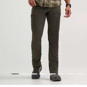 Wrangler Men's Dark Green Cargo Pants, 32X30